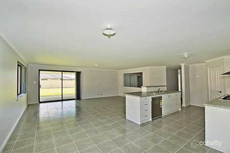 11 Moon Pde, Mckail, WA 6330
