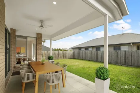 7 Woodline Dr, Spring Mountain, QLD 4300
