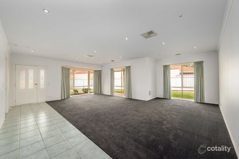 Property photo of 14 Protea Court Shepparton VIC 3630