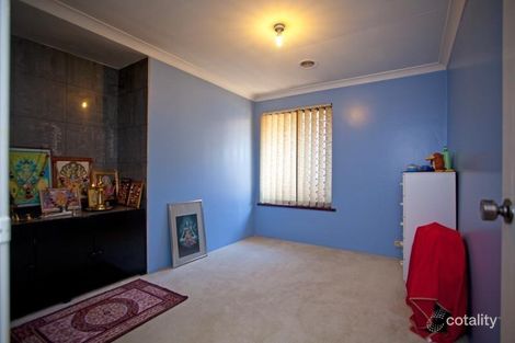 Property photo of 2 Crest Grove Ballajura WA 6066