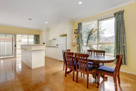 Property photo of 12 Shearwater Place Craigieburn VIC 3064