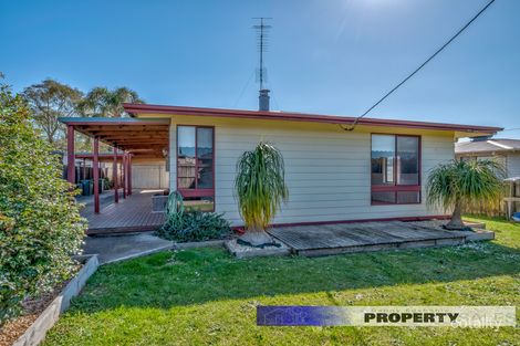 24 Alexander Ave, Moe, VIC 3825