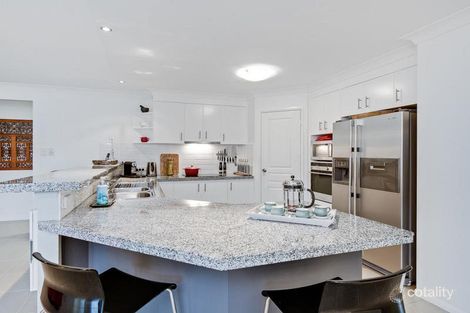 Property photo of 11 Tudar Place Thornlands QLD 4164