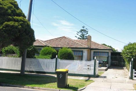 Property photo of 8 Rosala Avenue Altona North VIC 3025