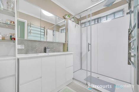 Property photo of 34 Downard Crescent Dandenong North VIC 3175