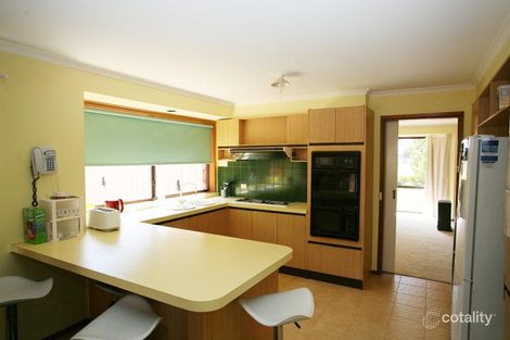 Property photo of 19 Parklands Grove Werribee VIC 3030