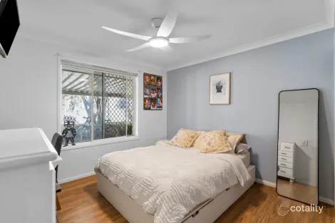 Property photo of 65 Kensington Drive Flinders View QLD 4305
