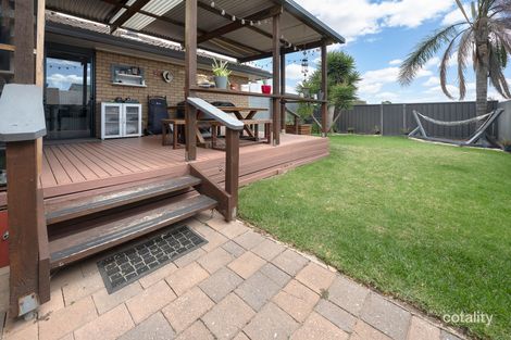 Property photo of 19 Mellor Grove Swan Hill VIC 3585