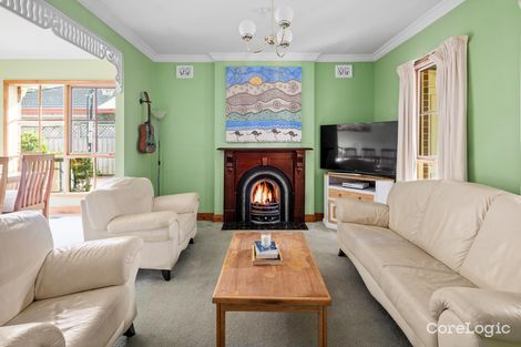 Property photo of 18 Grant Close Berwick VIC 3806