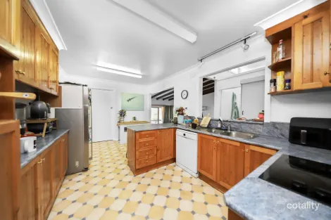 Property photo of 8 Kaleema Crescent Tumut NSW 2720