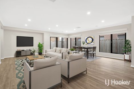 Property photo of 22 Burnett Way Clyde North VIC 3978