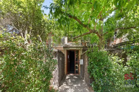 Property photo of 12/20 Oliver Street Lyneham ACT 2602