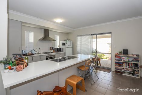 7/4 Melita Dr, Helena Valley, WA 6056