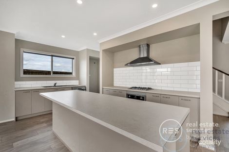 Property photo of 59 Compass Crescent Donnybrook VIC 3064