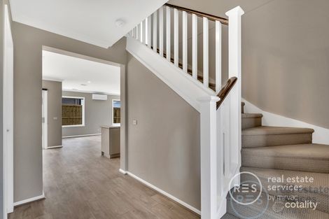 Property photo of 59 Compass Crescent Donnybrook VIC 3064