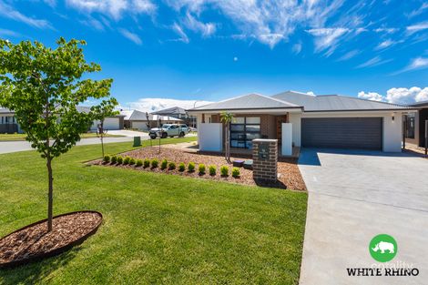 16 Newcombe St, Googong, NSW 2620