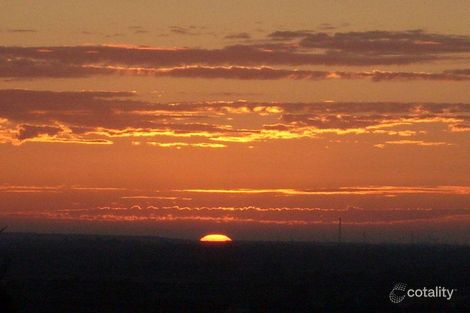 17 Bedfordale Hill Rd, Mount Richon, WA 6112