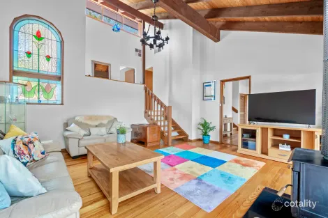 Property photo of 73 Frank Street Eltham VIC 3095