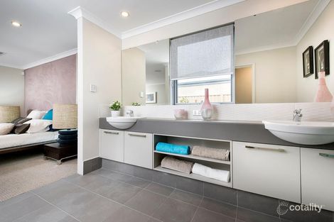 Property photo of 10 Kruger Loop South Yunderup WA 6208