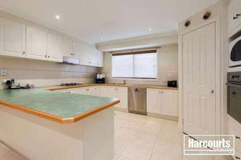 Property photo of 31 Edgbaston Circuit Berwick VIC 3806
