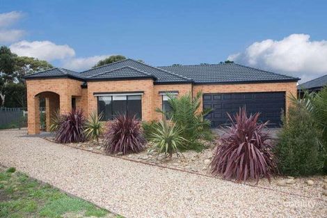 32 Scottsdale Ct, Craigieburn, VIC 3064
