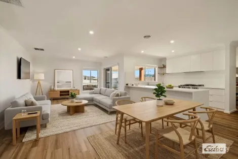Property photo of 6 Roycroft Street Baranduda VIC 3691
