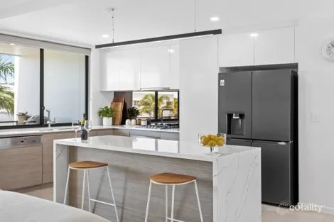 32 Park Cove Bvd, Hope Island, QLD 4212