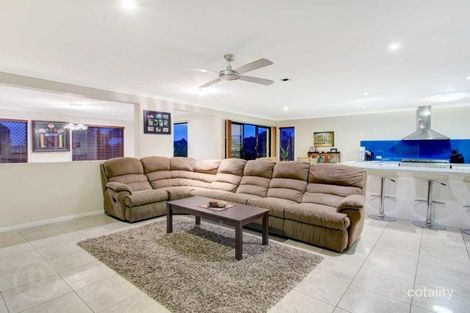 Property photo of 22 Gleneagles Crescent Oxley QLD 4075