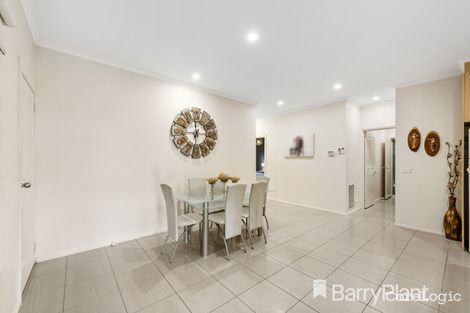 Property photo of 32 Harmony Drive Tarneit VIC 3029