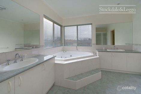 Property photo of 35 Peards Drive East Albury NSW 2640