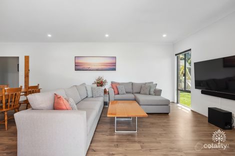 Property photo of 7 Darwinia Crescent Helena Valley WA 6056