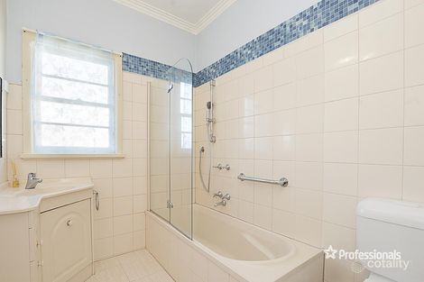 Property photo of 2 Lawson Street Hamilton VIC 3300