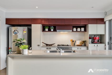 Property photo of 17 Melaleuca Drive Brookwater QLD 4300