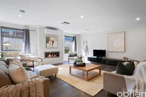 10 Clendon Dr, Officer, VIC 3809