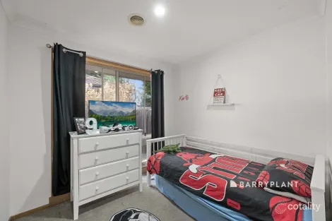 Property photo of 49 Smethurst Avenue Pakenham VIC 3810