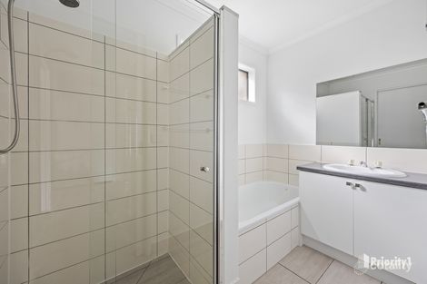 Property photo of 242 High Street Kangaroo Flat VIC 3555