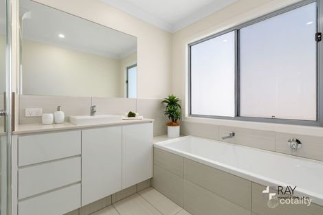 Property photo of 2 Daybreak Boulevard Casuarina NSW 2487