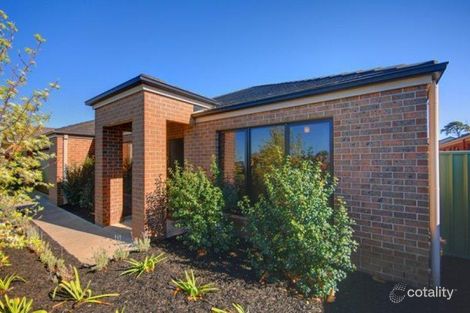 70 Stirling Dr, Lake Gardens, VIC 3355