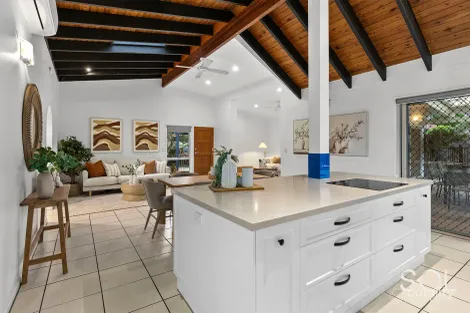 5 VALYN PL, CARSELDINE, QLD 4034
