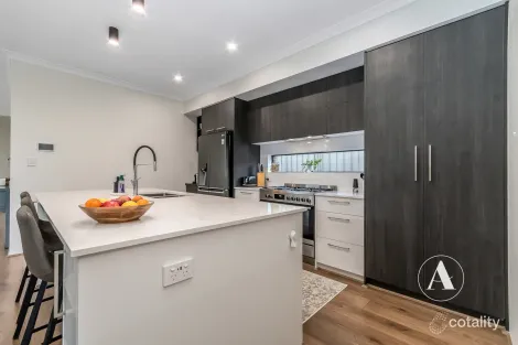 Property photo of 7 Swaledale Parade Haynes WA 6112