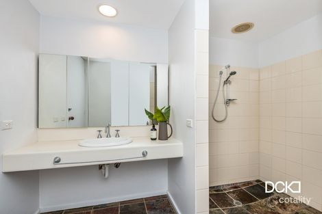 Property photo of 6 Sugar Glider Way Strathdale VIC 3550