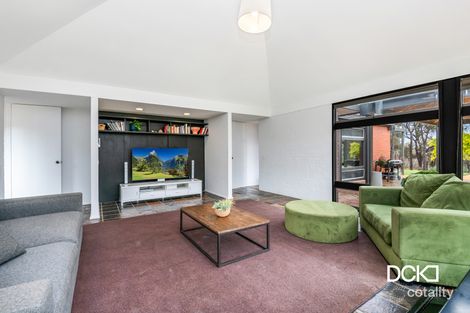 Property photo of 6 Sugar Glider Way Strathdale VIC 3550