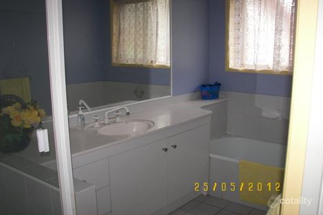 Property photo of 28 Emmett Street Wynnum West QLD 4178