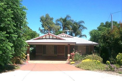 15 Parkview Pde, Redcliffe, WA 6104