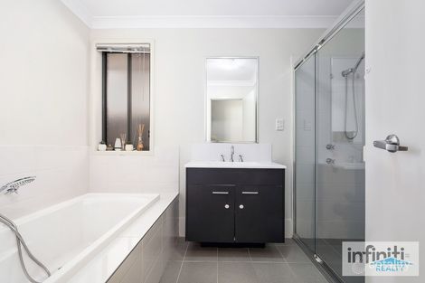 Property photo of 30 Affleck Gardens Middleton Grange NSW 2171