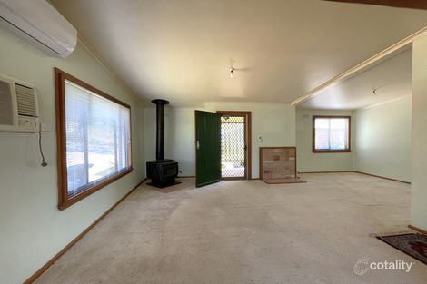 Property photo of 19 Francis Avenue Gundagai NSW 2722