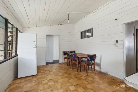 Property photo of 2 Arrow Street Wandal QLD 4700