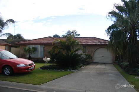 18 Kalambo Pl, St Clair, NSW 2759