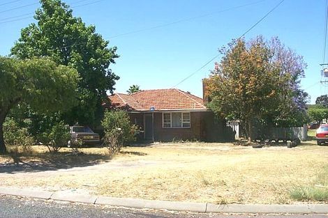 27 Hoskin St, Cloverdale, WA 6105