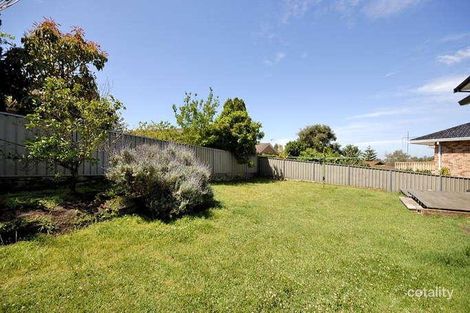 Property photo of 5 Omar Close Illawong NSW 2234